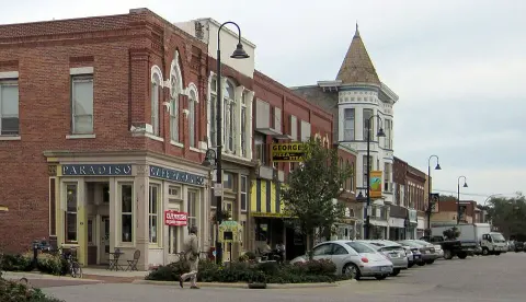 Fairfield, IA